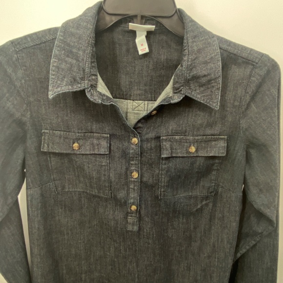 Isabel Blue Jean Maternity top Size Medium - Picture 6 of 7